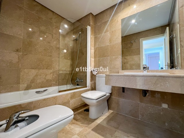 2 Bedrooms Apartment in The Golden Mile