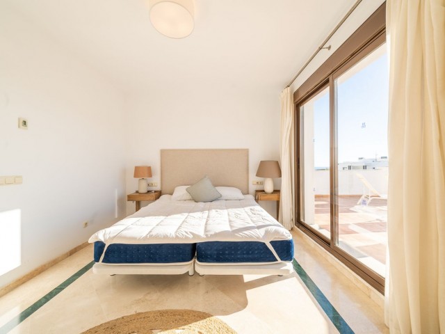 Kattohuoneisto Casares Playa