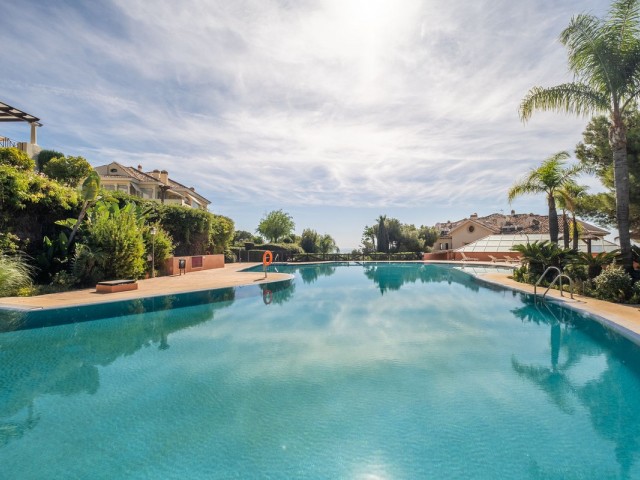 4 Bedrooms Apartment in Marbella