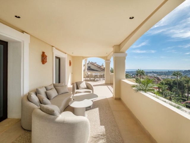 4 Bedrooms Apartment in Marbella