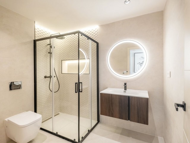 4 Bedrooms Apartment in Marbella