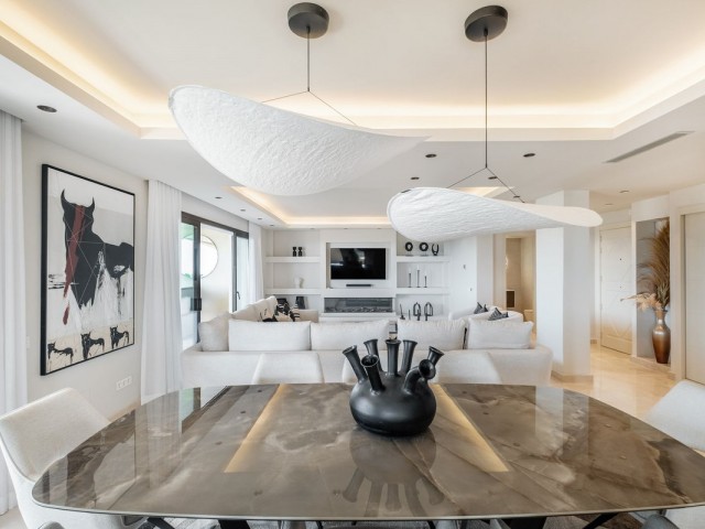 4 Bedrooms Apartment in Marbella