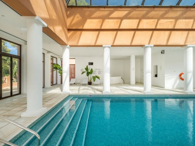 4 Bedrooms Apartment in Marbella