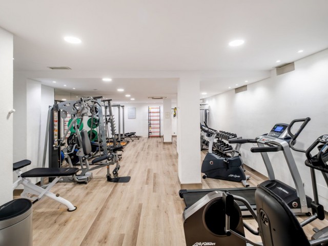 4 Bedrooms Apartment in Marbella