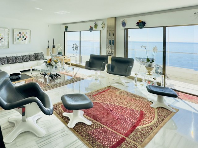 5 Bedrooms Villa in Torremuelle