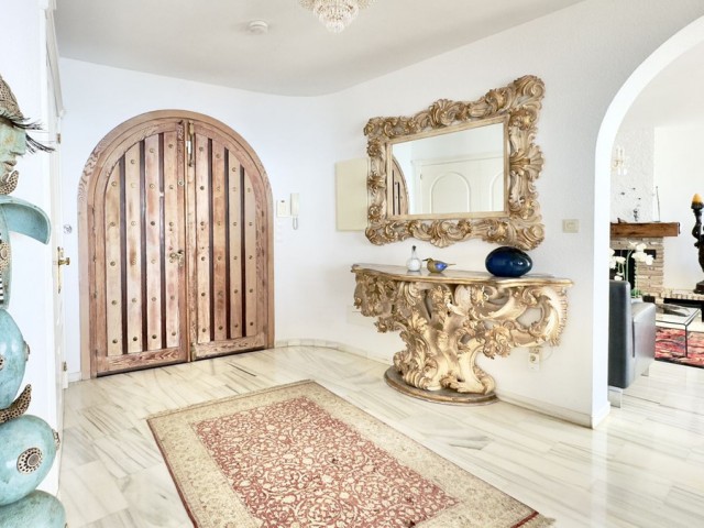 5 Bedrooms Villa in Torremuelle