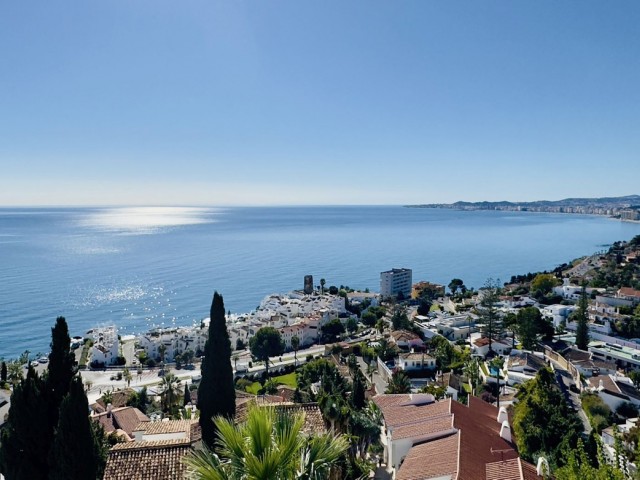 5 Bedrooms Villa in Torremuelle