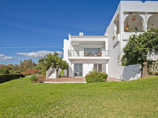 4 Schlafzimmer Reihenhaus in Nueva Andalucía