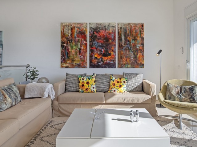 4 Schlafzimmer Reihenhaus in Nueva Andalucía