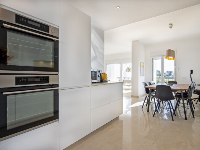 4 Schlafzimmer Reihenhaus in Nueva Andalucía