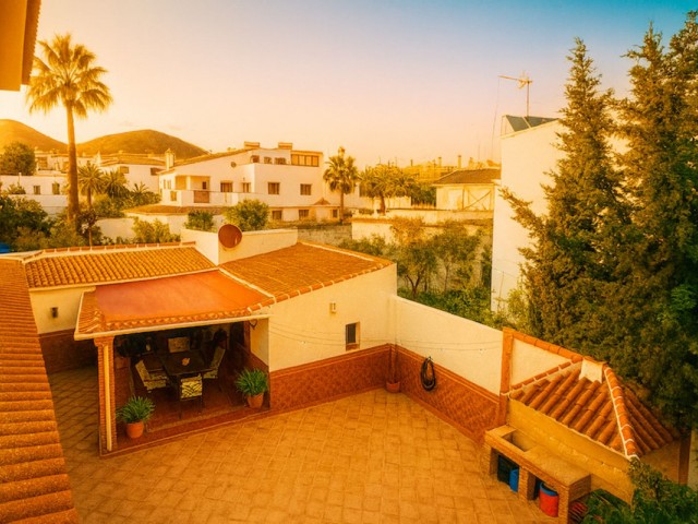 3 Bedrooms Villa in Torremolinos