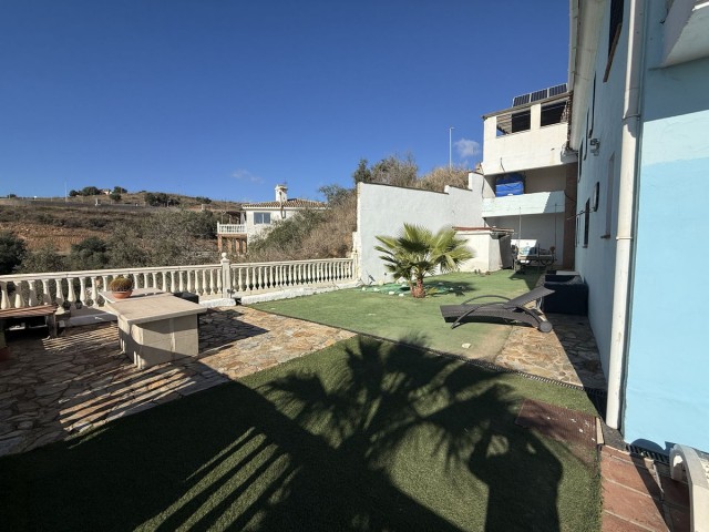 5 Bedrooms Villa in Mijas Golf