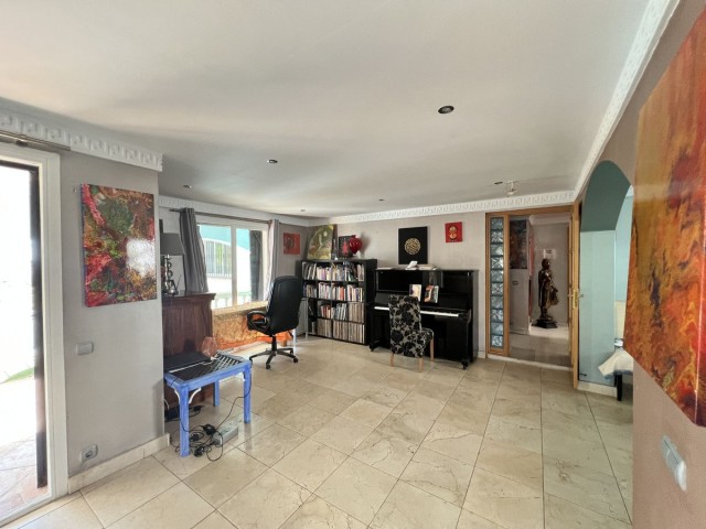 5 Bedrooms Villa in Mijas Golf