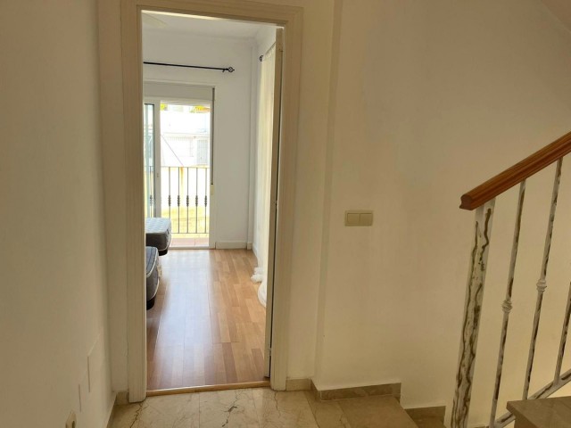 3 Bedrooms Townhouse in Estepona