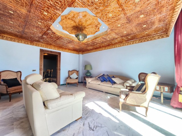 8 Bedrooms Villa in La Cala de Mijas