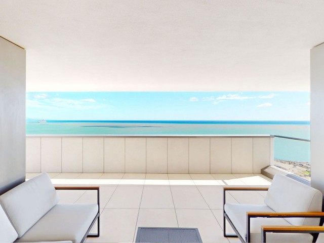 Penthouse avec 4 Chambres  à Málaga