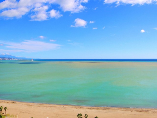 Penthouse avec 4 Chambres  à Málaga