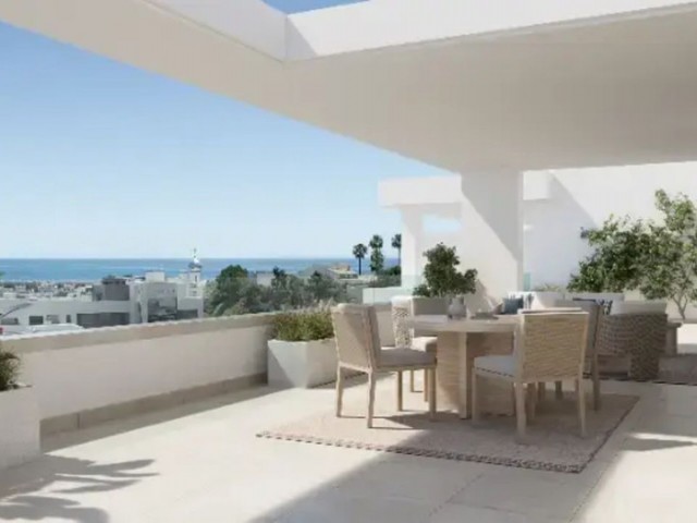 2 Bedrooms Apartment in Estepona