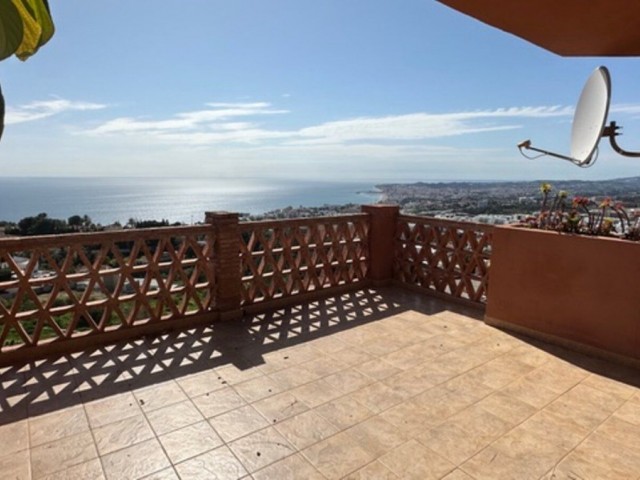 3 Bedrooms Apartment in Fuengirola