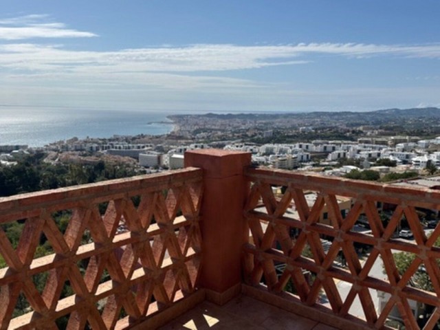3 Bedrooms Apartment in Fuengirola