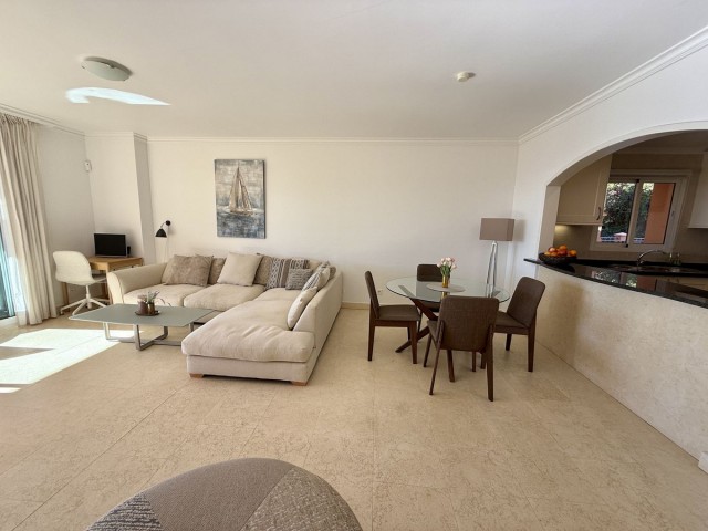 2 Bedrooms Apartment in Torrequebrada