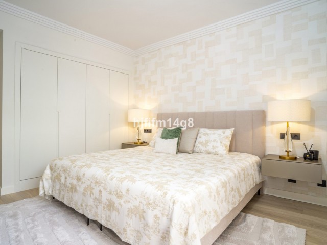 4 Bedrooms Apartment in Nueva Andalucía