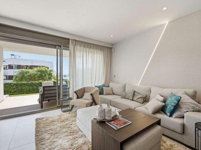 2 Bedrooms Apartment in Estepona