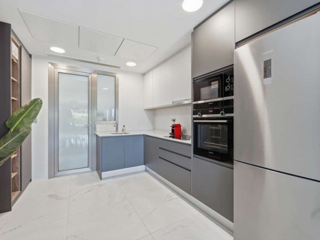 2 Bedrooms Apartment in Estepona