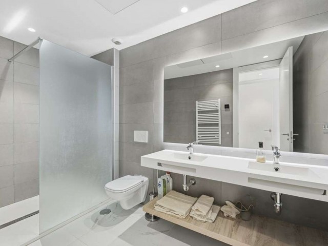 2 Bedrooms Apartment in Estepona