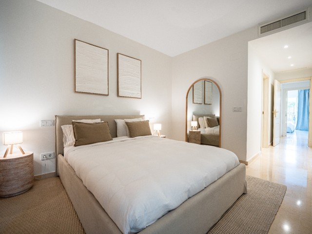 Apartment, La Quinta, R5238241