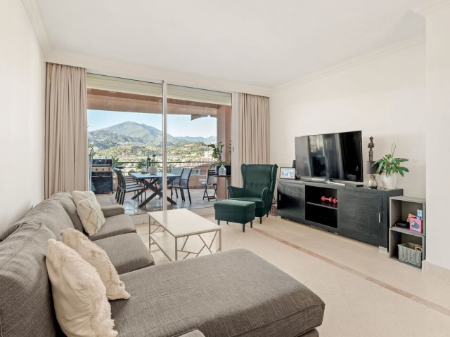 2 Bedrooms Apartment in Nueva Andalucía