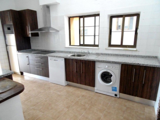 5 Bedrooms Villa in Mijas