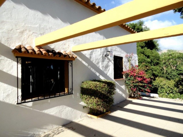 5 Bedrooms Townhouse in Mijas