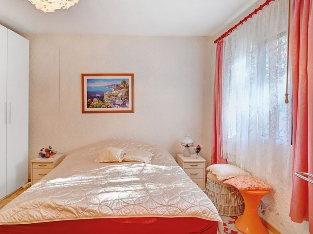 Villa, Marbesa, R4892263