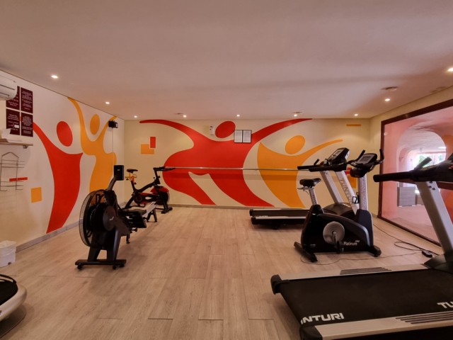 2 Bedrooms Apartment in Estepona