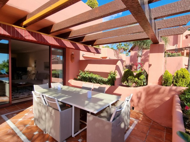 2 Bedrooms Apartment in Estepona