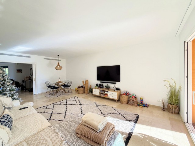 3 Bedrooms Apartment in La Duquesa