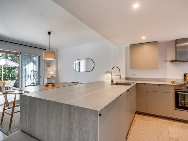 4 Schlafzimmer Reihenhaus in Nueva Andalucía