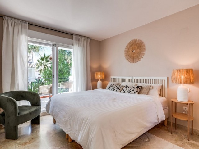 4 Schlafzimmer Reihenhaus in Nueva Andalucía