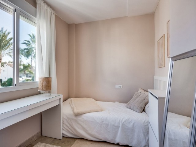 4 Schlafzimmer Reihenhaus in Nueva Andalucía