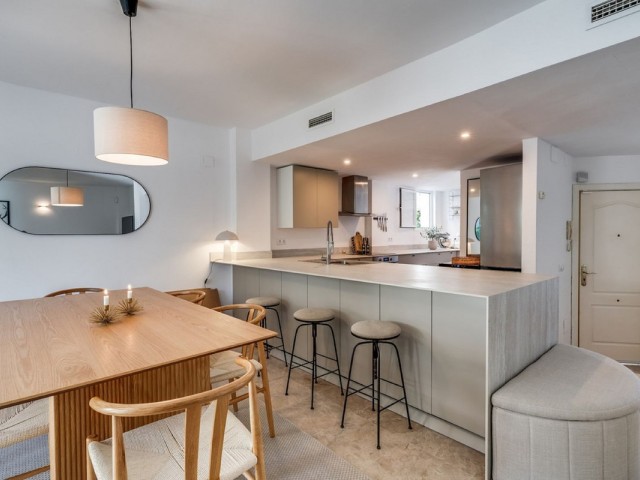 4 Schlafzimmer Reihenhaus in Nueva Andalucía