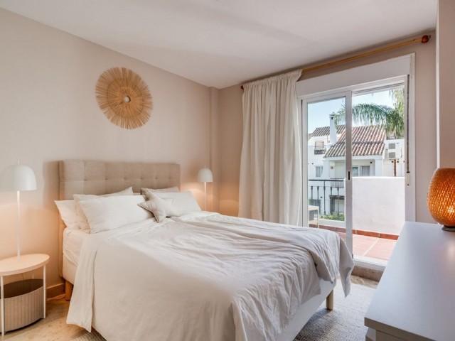 4 Schlafzimmer Reihenhaus in Nueva Andalucía
