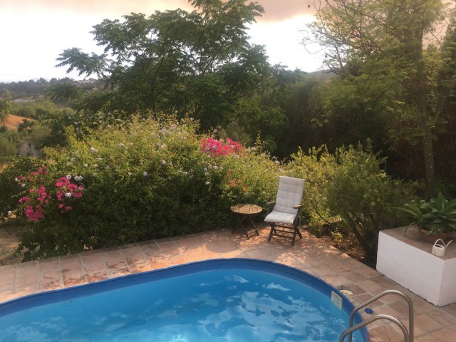 3 Bedrooms Villa in Estepona