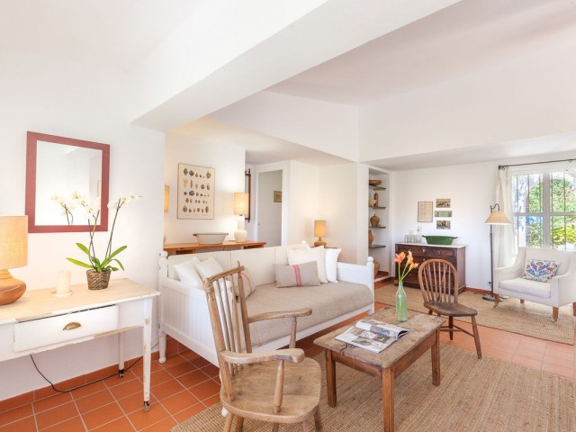 3 Sovrums Villa i Estepona