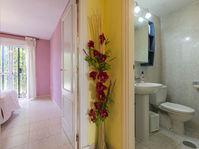 6 Bedrooms Townhouse in Marbella