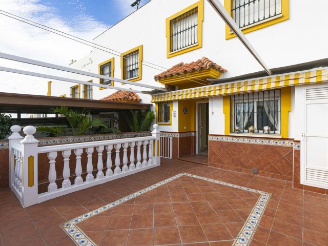 6 Bedrooms Townhouse in Marbella