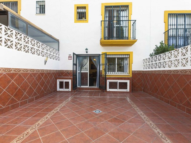 6 Schlafzimmer Reihenhaus in Marbella