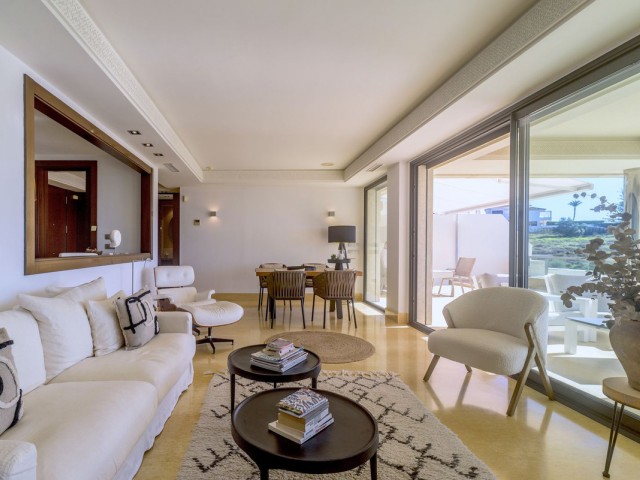 2 Bedrooms Apartment in Nueva Andalucía