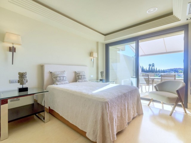 2 Bedrooms Apartment in Nueva Andalucía