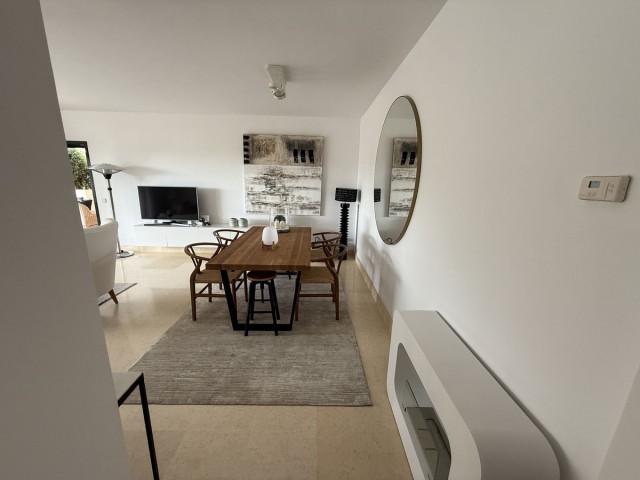 2 Bedrooms Apartment in Benahavís